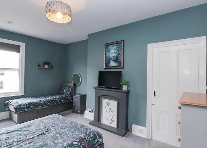 Westbourne House * Scarborough