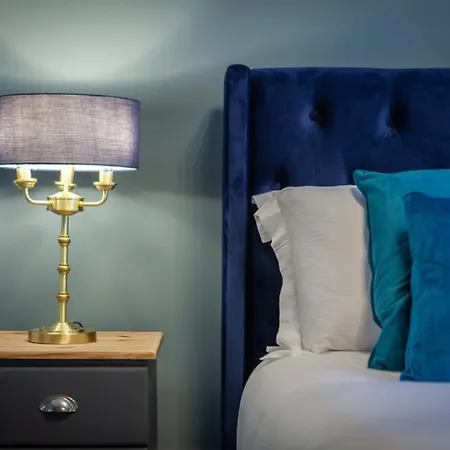 بيت للعطل Westbourne House *