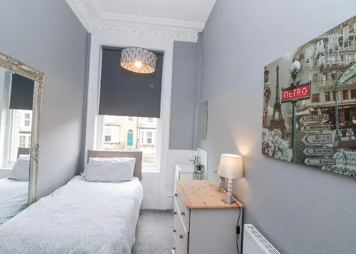 Westbourne House スカーバラ